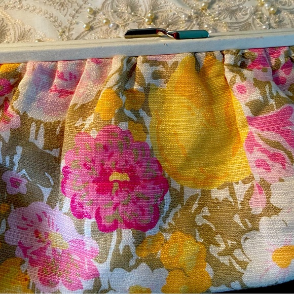 Ann Taylor LOFT clutch purse - Picture 1 of 6